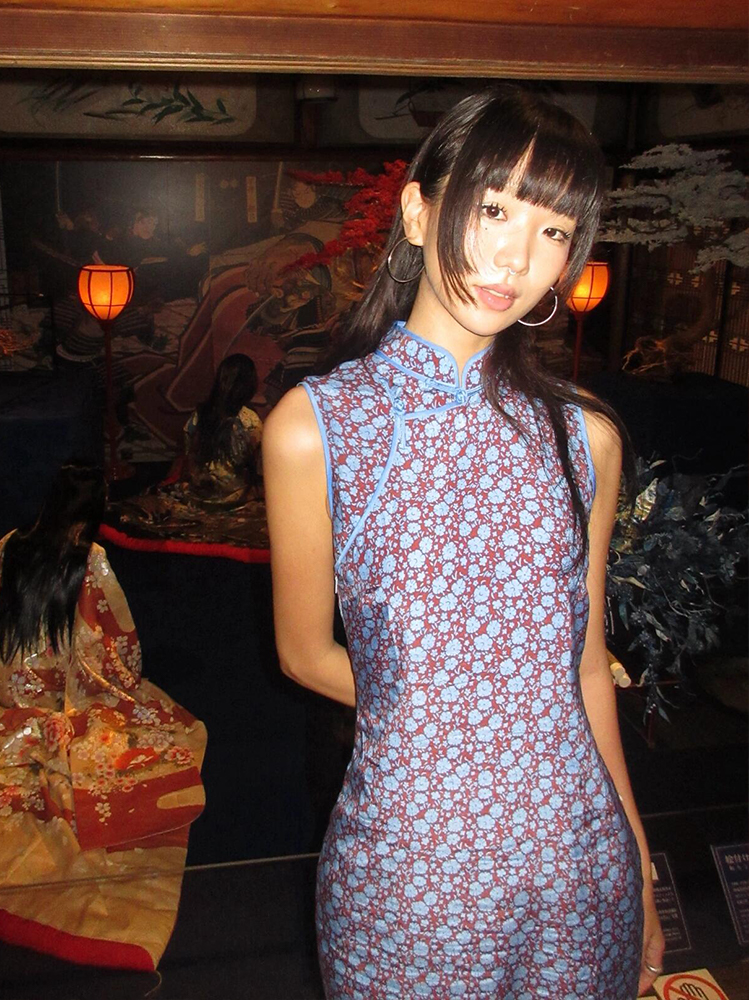 Elegant Floral Print Qipao Dre – Photography Young Bewertung und Preis
