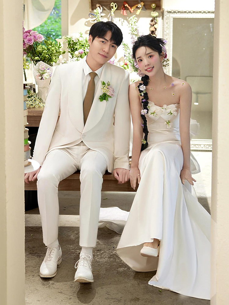 Elegant Satin Wedding Dress Si – Photography Young Bewertung und Preis