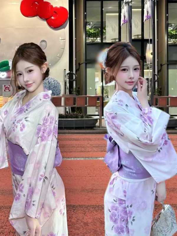 Traditional Japanese Kimono St – Photography Young Bewertung und Preis