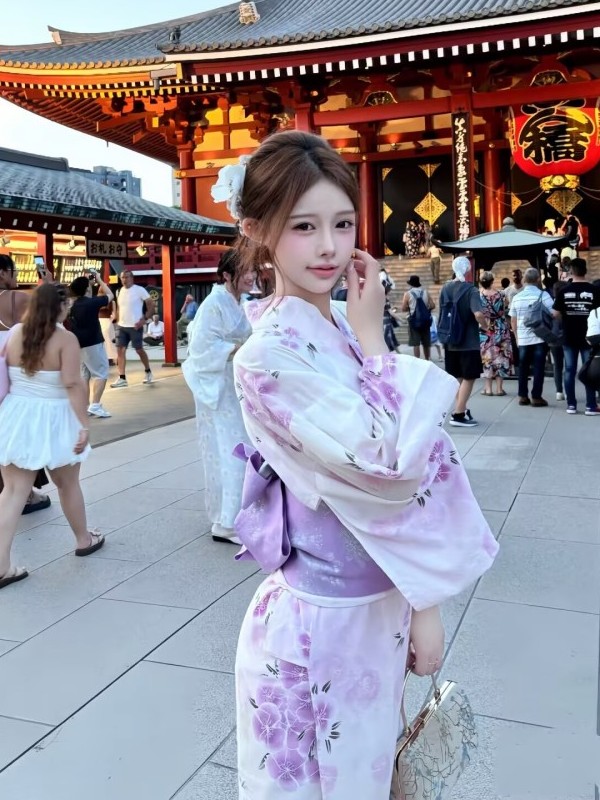 Traditional Japanese Kimono St – Photography Young Bewertung und Preis