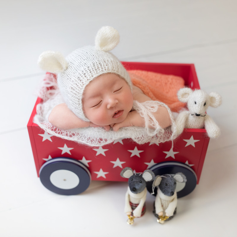 vintage wooden prop baby carri – Photography Composition Bewertung und Preis