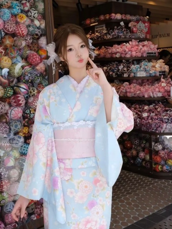 New Vintage Japanese Tradition – Photography Young Bewertung und Preis