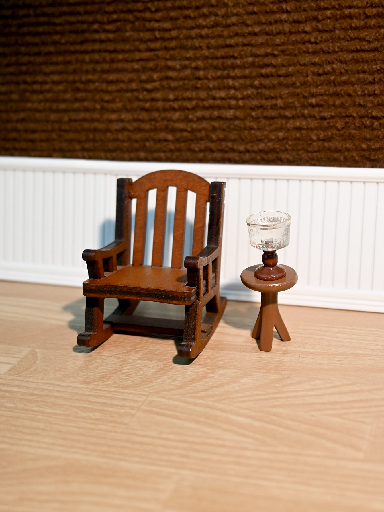Miniature Rocking Chair, Minia – Photography Ideas Bewertung und Preis