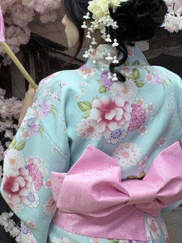 Traditional Japanese Kimono St – Photography Young Bewertung und Preis